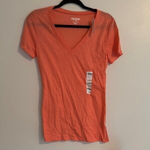 Old Navy V-Neck Women's Tee